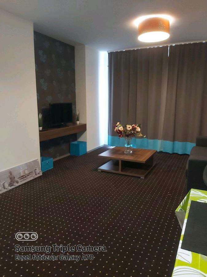 Plage Apartman Hajduszoboszlo Exterior foto